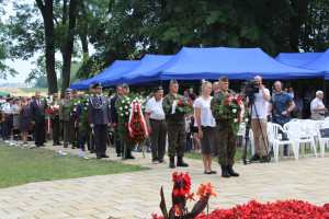 Uroczystość pod Pomnikiem Żołnierzy Armii Krajowej w Pęcicach