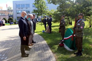 Uroczystość przy "Dębach Pamięci"