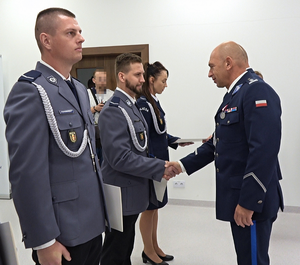 Uroczysta zbiórka w Komendzie Powiatowej Policji w Pruszkowie