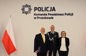 Uroczysta zbiórka w KPP w Pruszkowie