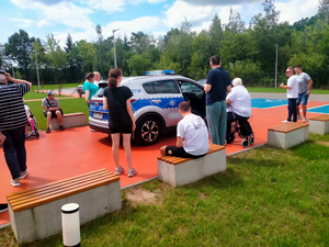 spotkanie policjantów w Powiatowym Centrum Opiekuńczo- Mieszkalnym w Brwinowie