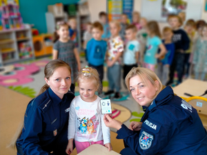 spotkanie policjantów z dziećmi