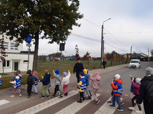 spotkanie policjantów z dziećmi