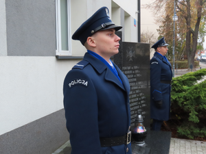 policjanci podczas uroczystości obchodów Narodowego Święta Niepodległości