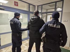 Pod wpływem alkoholu niszczył mienie- teraz odpowie przed sądem