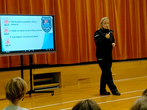 Profilaktyka wśród najmłodszych – spotkanie z policjantką w SP nr 3 w Pruszkowie