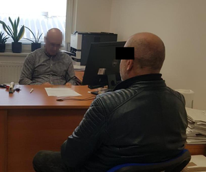 Nietrzeźwy sprawca kolizji drogowej zatrzymany przez policjantów KPP Pruszków