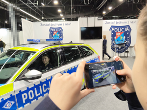 Policjanci z KPP w Pruszkowie promowali służbę podczas targów