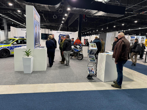 Policjanci z KPP w Pruszkowie promowali służbę podczas targów