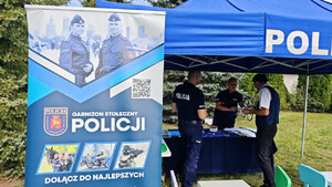Policjanci promowali zawód i przypominali o bezpieczeństwie podczas Wojewódzkich Dożynek w Raszynie
