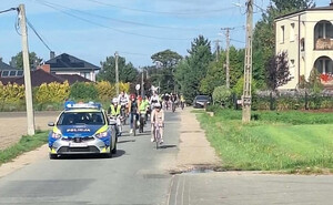 zabezpieczenie rajdu rowerowego przez policjantów