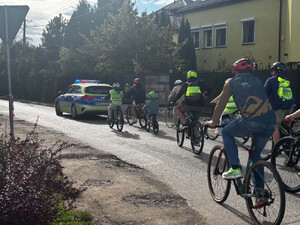 zabezpieczenie rajdu rowerowego przez policjantów